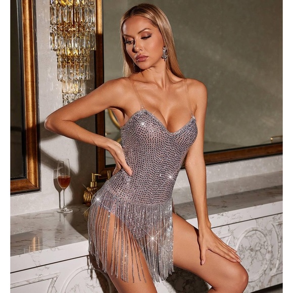 MewMews Crystal Dress - Picture 4 of 10